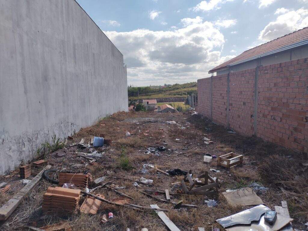 Terreno à venda no Parque Residencial Monte Rey III: 