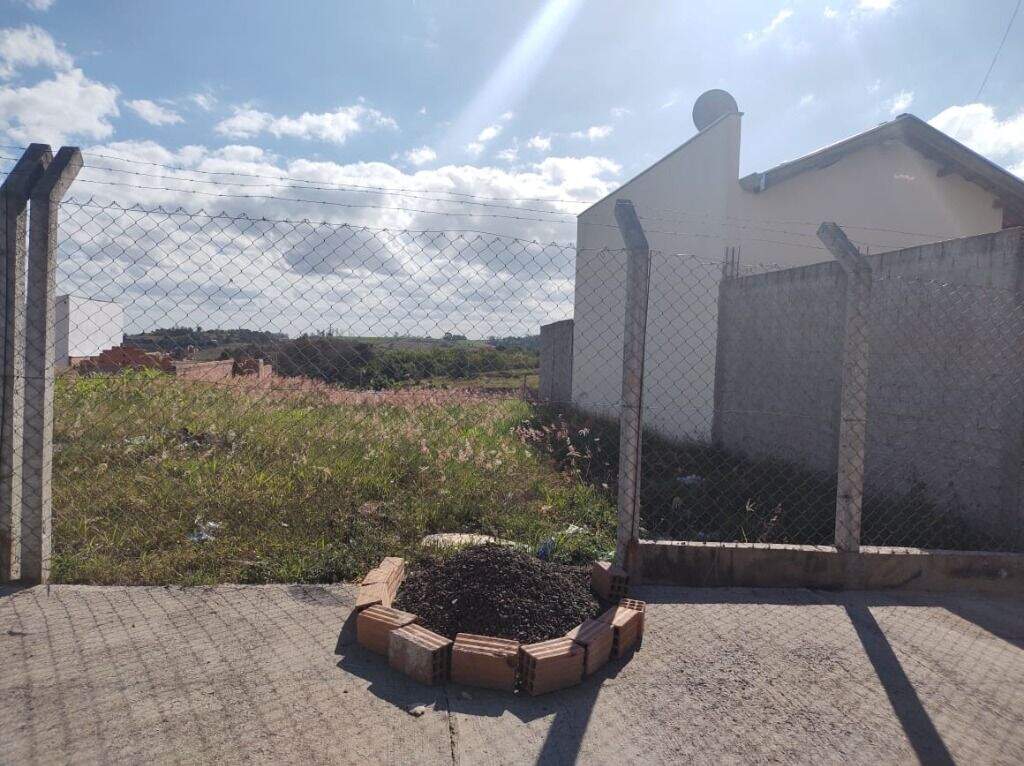 Terreno à venda no Parque Residencial Monte Rey III: 