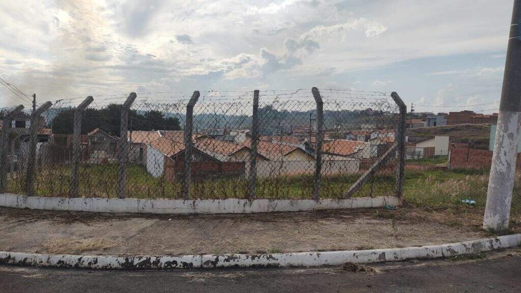 Terreno à venda no Parque Residencial Monte Rey III: 