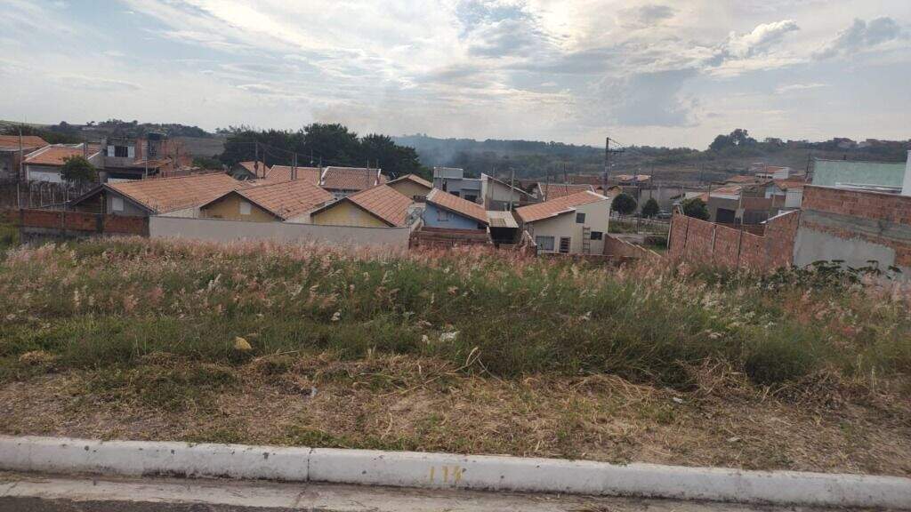 Terreno à venda no Parque Residencial Monte Rey III: 