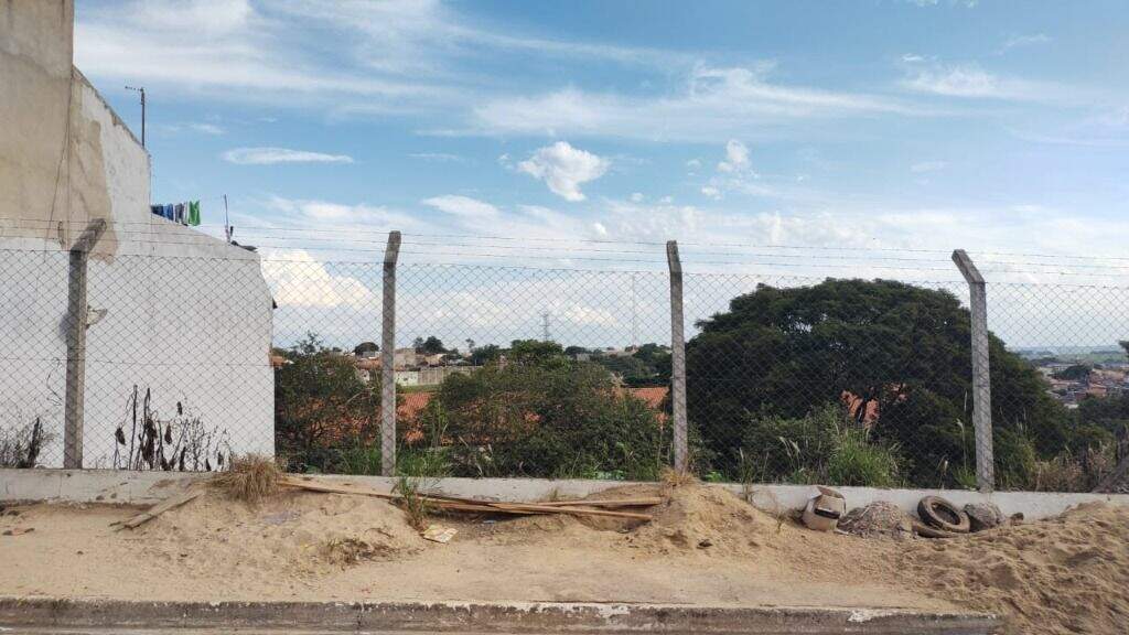 Terreno à venda no Parque Residencial Monte Rey II: 