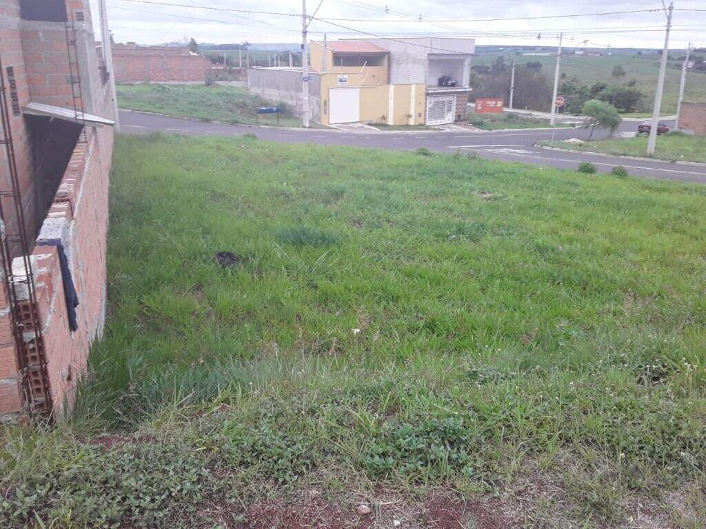Terreno à venda no Parque Orlanda I: 