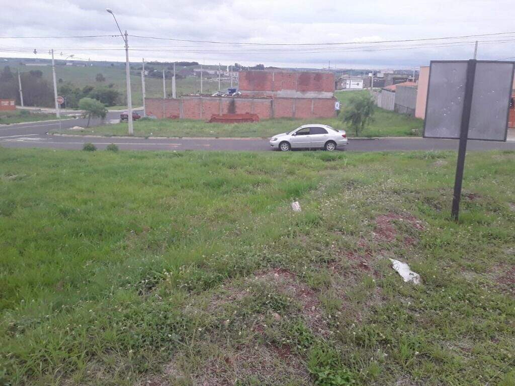 Terreno à venda no Parque Orlanda I: 
