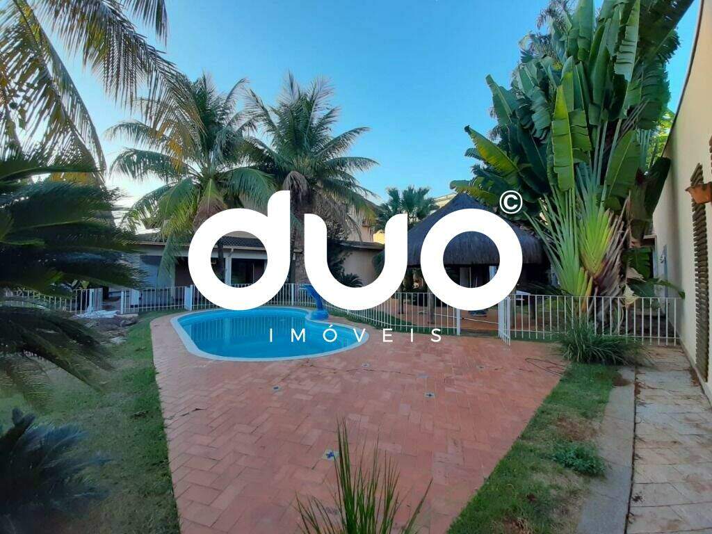 Casa à venda no Centro: 