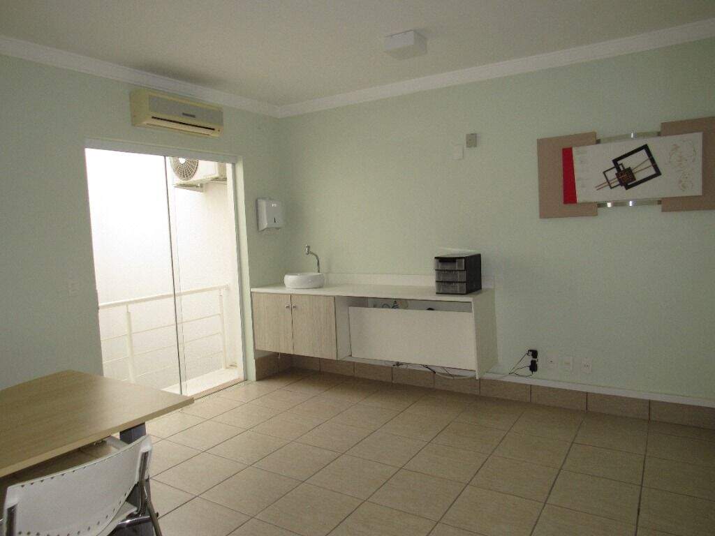 Sala para aluguel no Centro: 