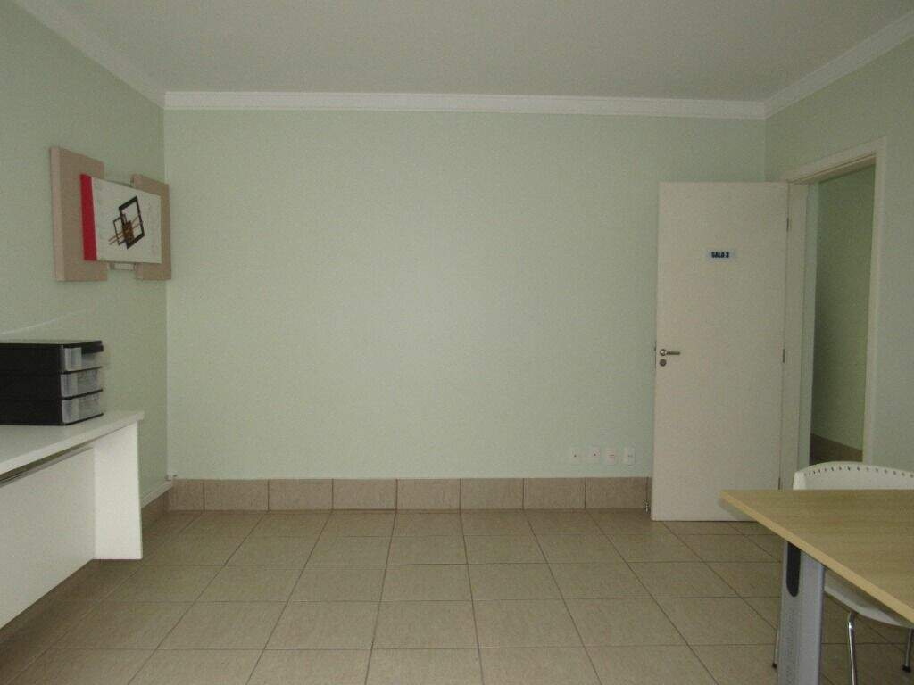 Sala para aluguel no Centro: 