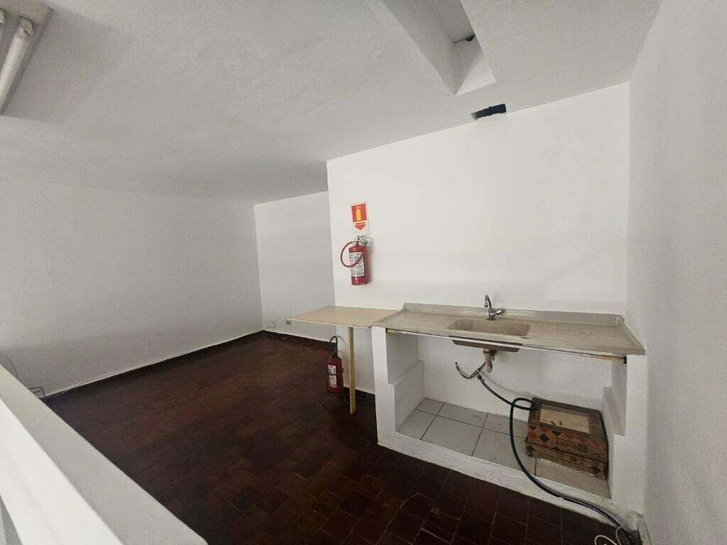 Salão para aluguel no Alto: 