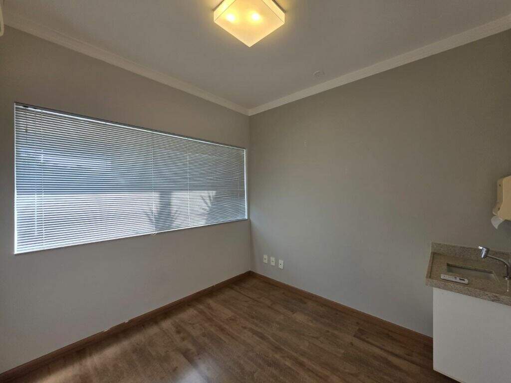 Sala para aluguel no Jardim Monumento: 