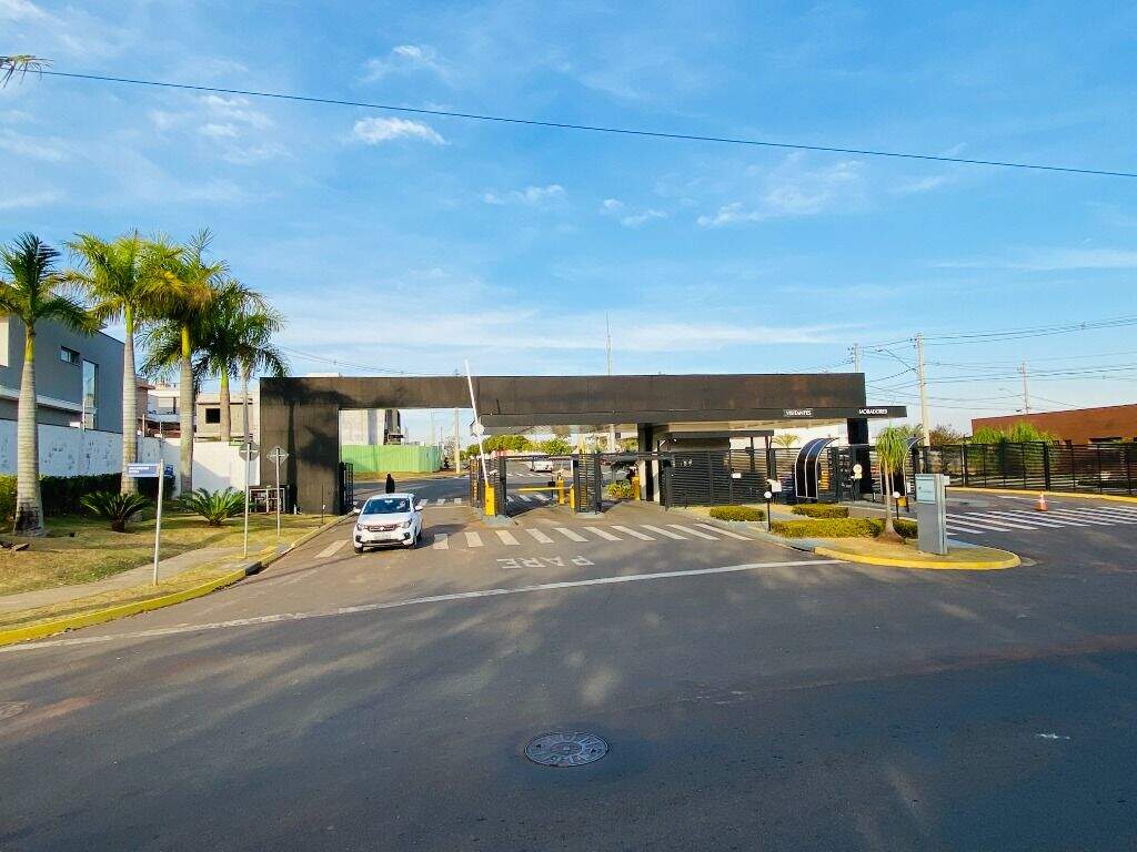 Terreno à venda no Loteamento Residencial e Comercial Villa DAquila: 