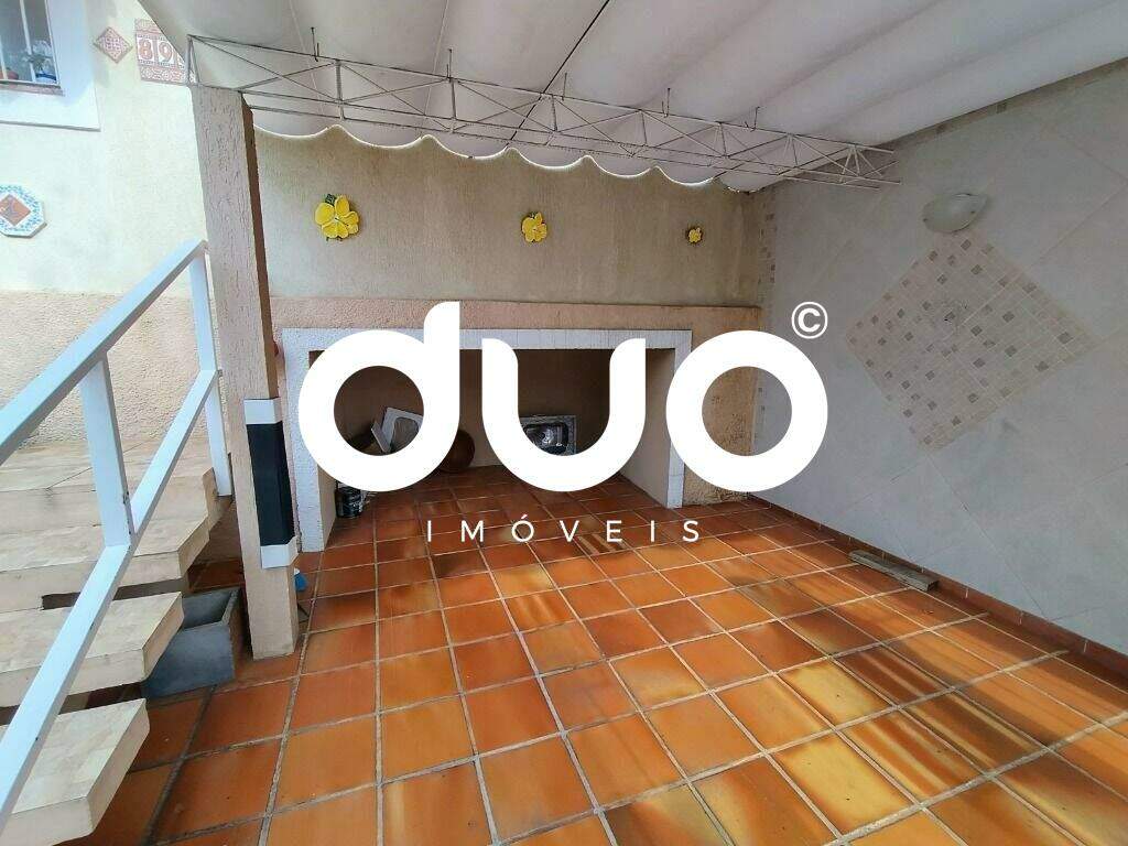 Casa à venda no Alto: 