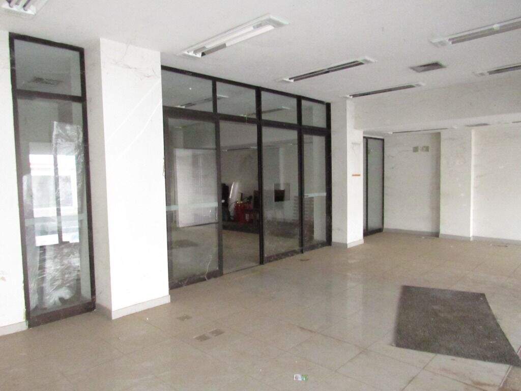 Salão para aluguel no Vila Rezende: 