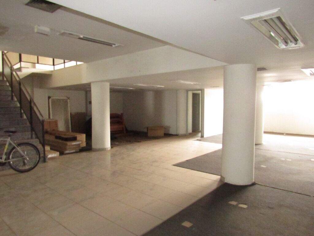 Salão para aluguel no Vila Rezende: 