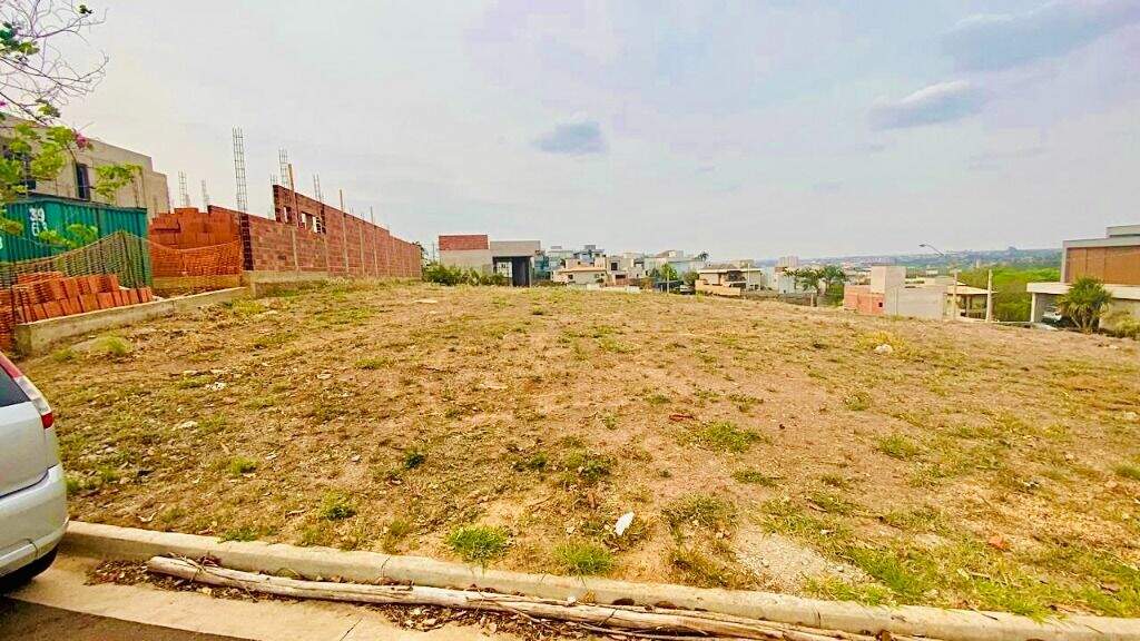 Terreno à venda no Jardim Parque Jupiá: 