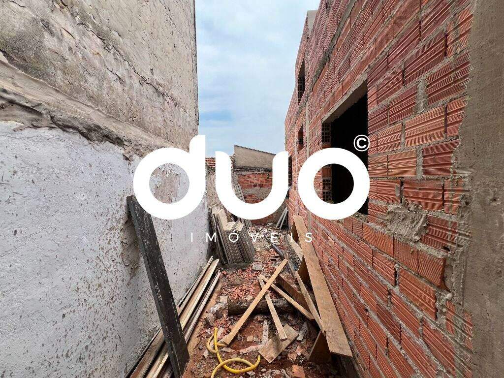 Casa à venda no CECAP: 