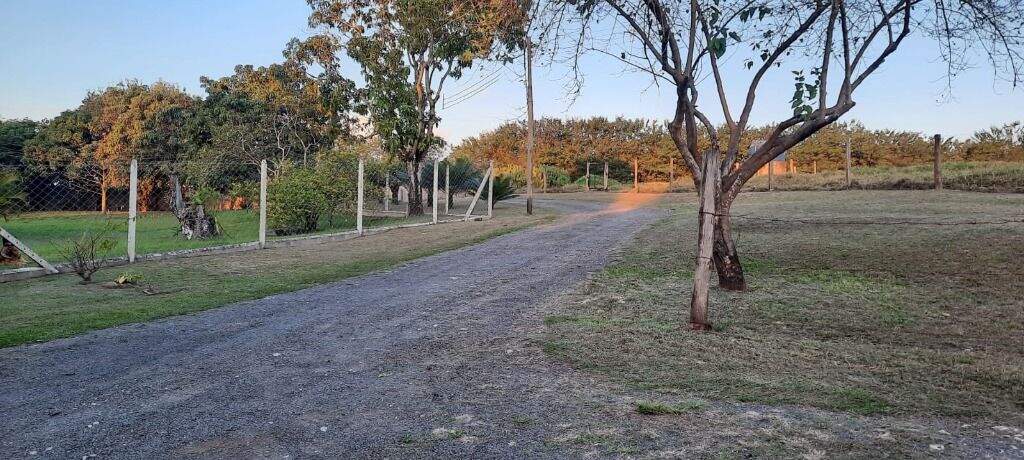 Sítio à venda no Centro (Tupi): 
