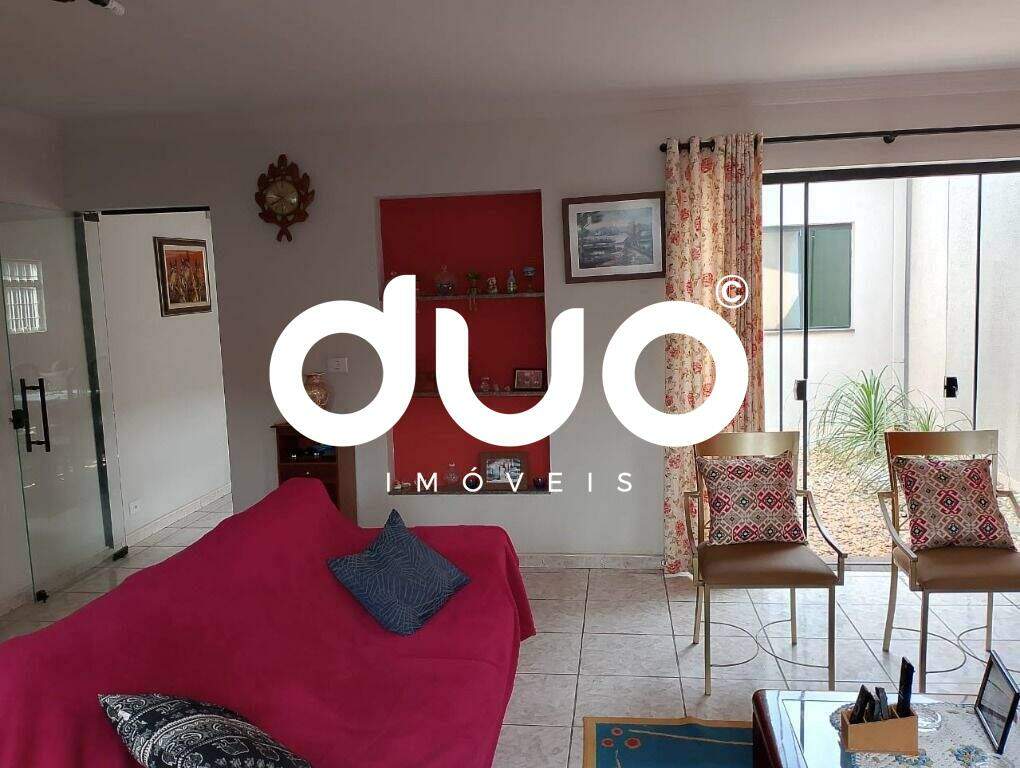 Casa à venda no Jardim São Francisco: 