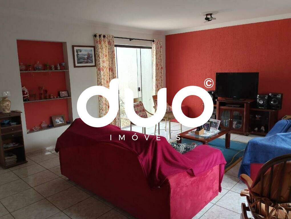 Casa à venda no Jardim São Francisco: 