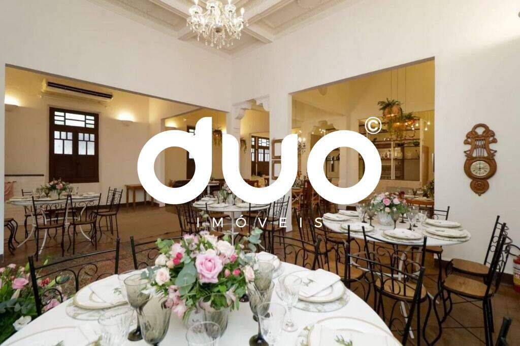Casa à venda no Centro: 