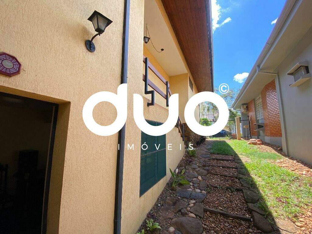 Casa à venda no Centro: 