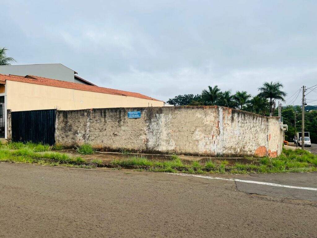 Terreno à venda no Vila Rezende: 