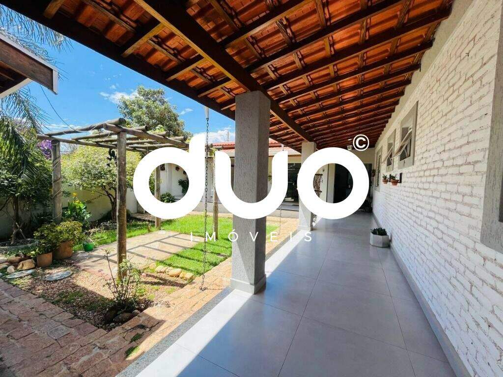 Casa à venda no Jardim Abaeté: 