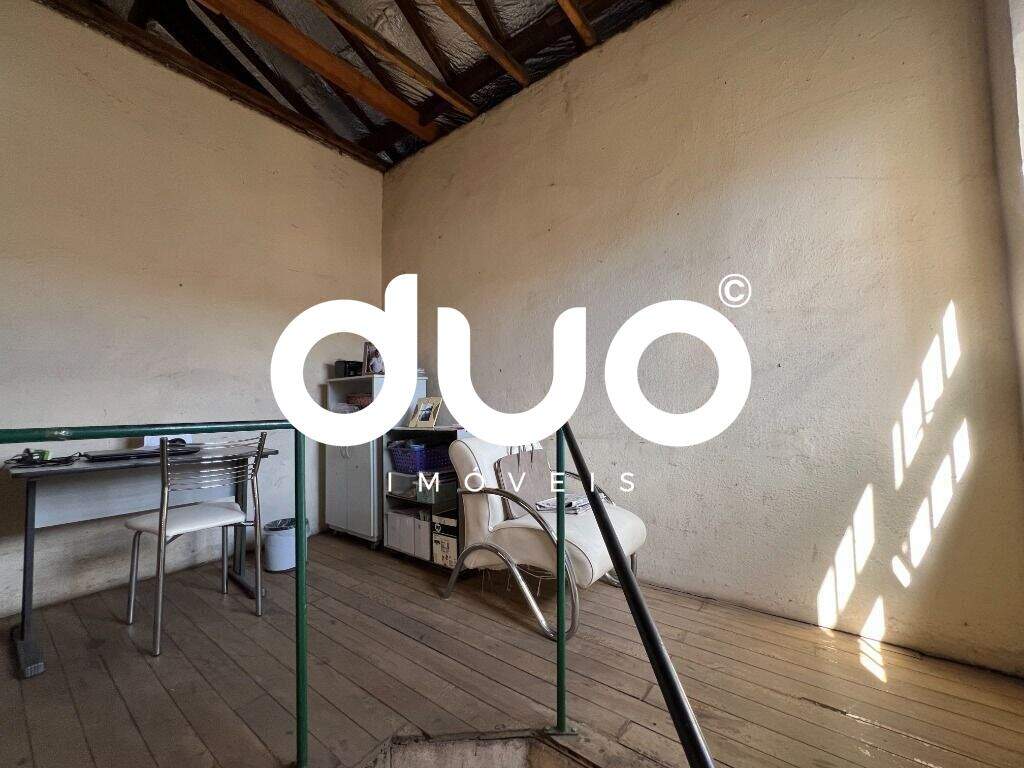 Casa à venda no Centro: 
