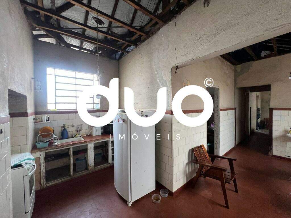 Casa à venda no Centro: 