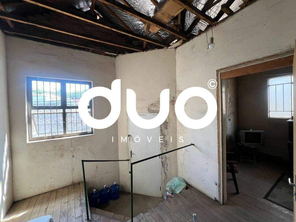 Casa à venda no Centro: 