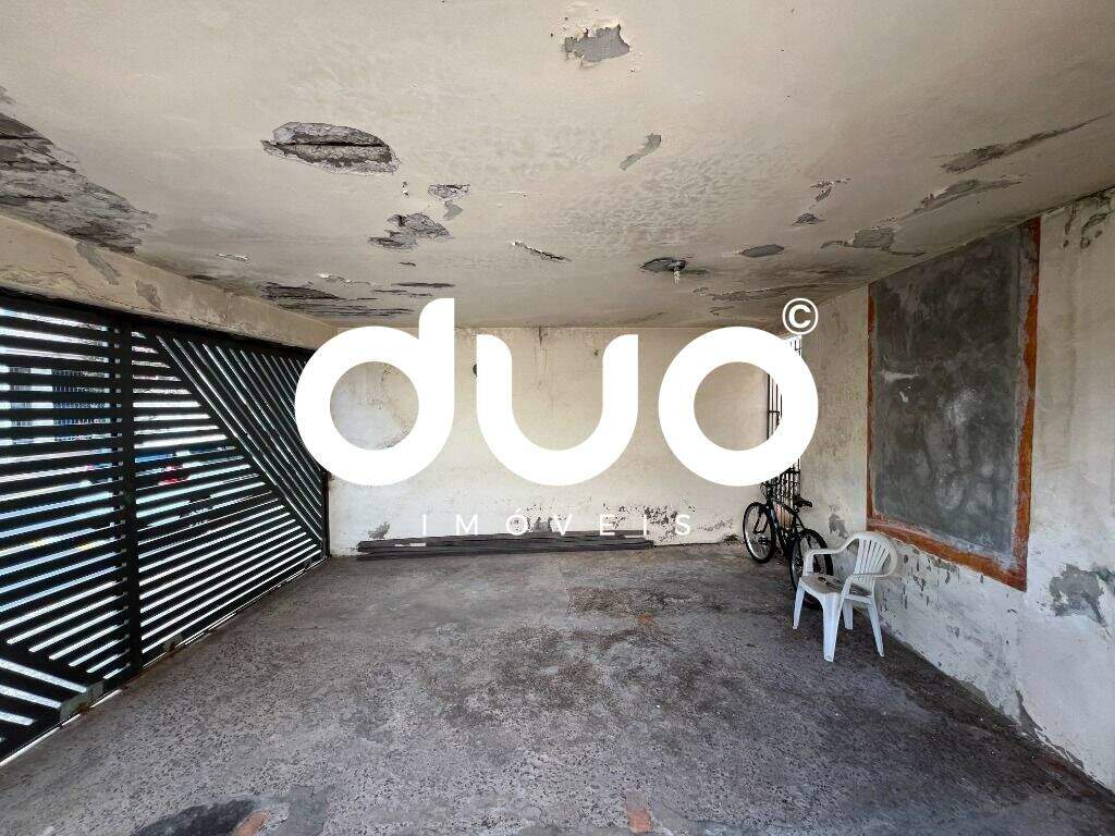 Casa à venda no Centro: 