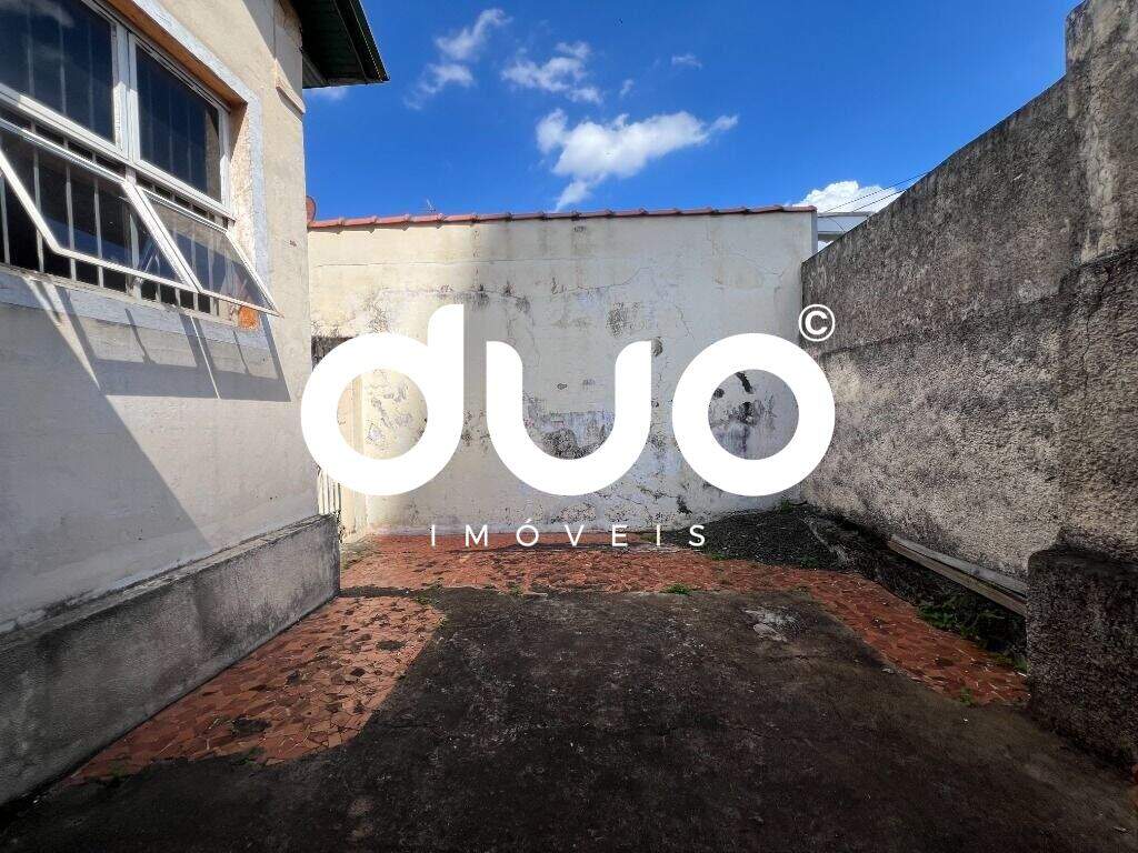 Casa à venda no Centro: 