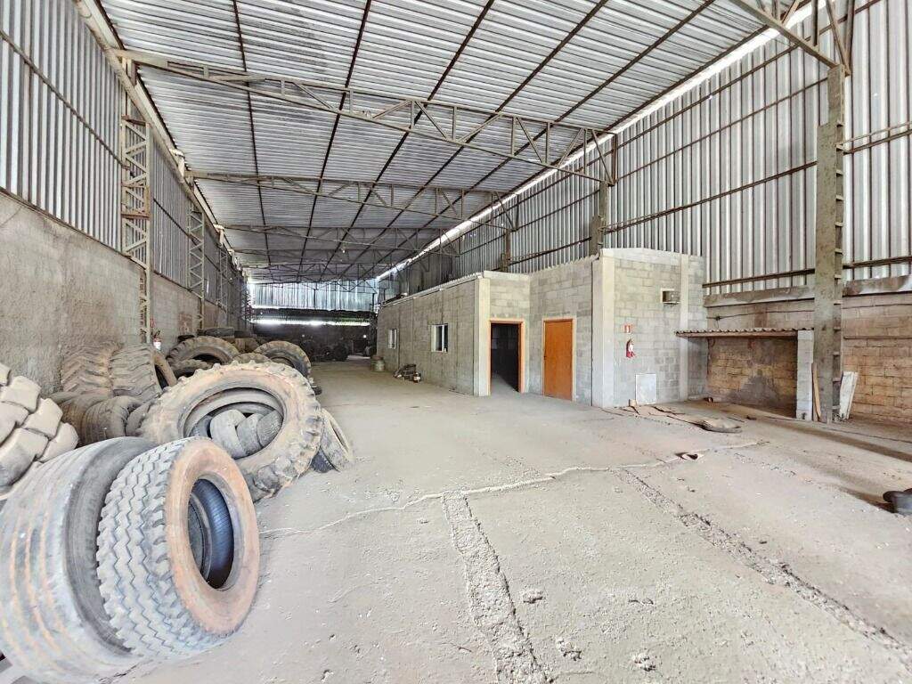 Barracão à venda no Taquaral: 