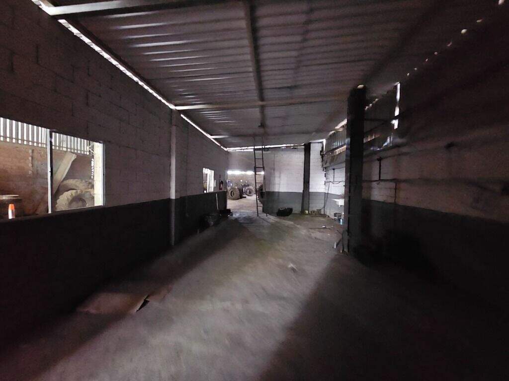 Barracão à venda no Taquaral: 