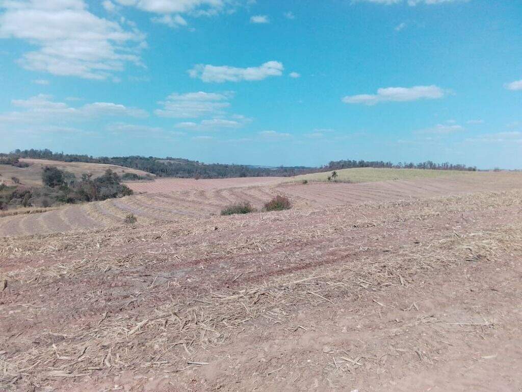 Área à venda no Santa Luzia: 