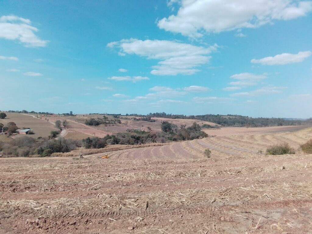 Área à venda no Santa Luzia: 