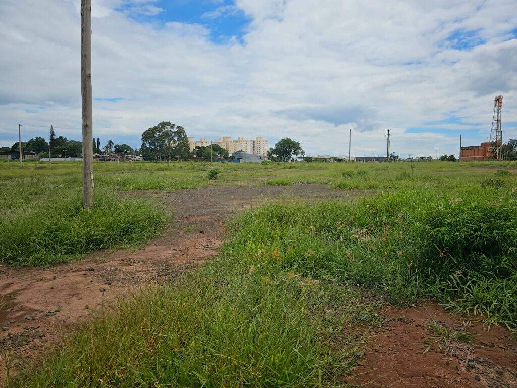 Terreno para aluguel no Unileste: 