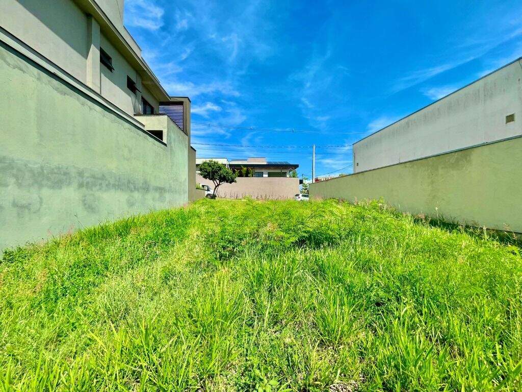 Terreno à venda no Residencial Soleil: 