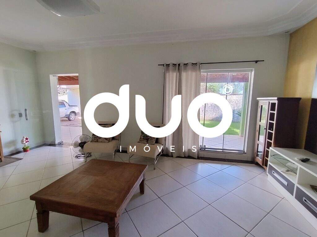 Casa à venda no Quinta de Santa Helena: 