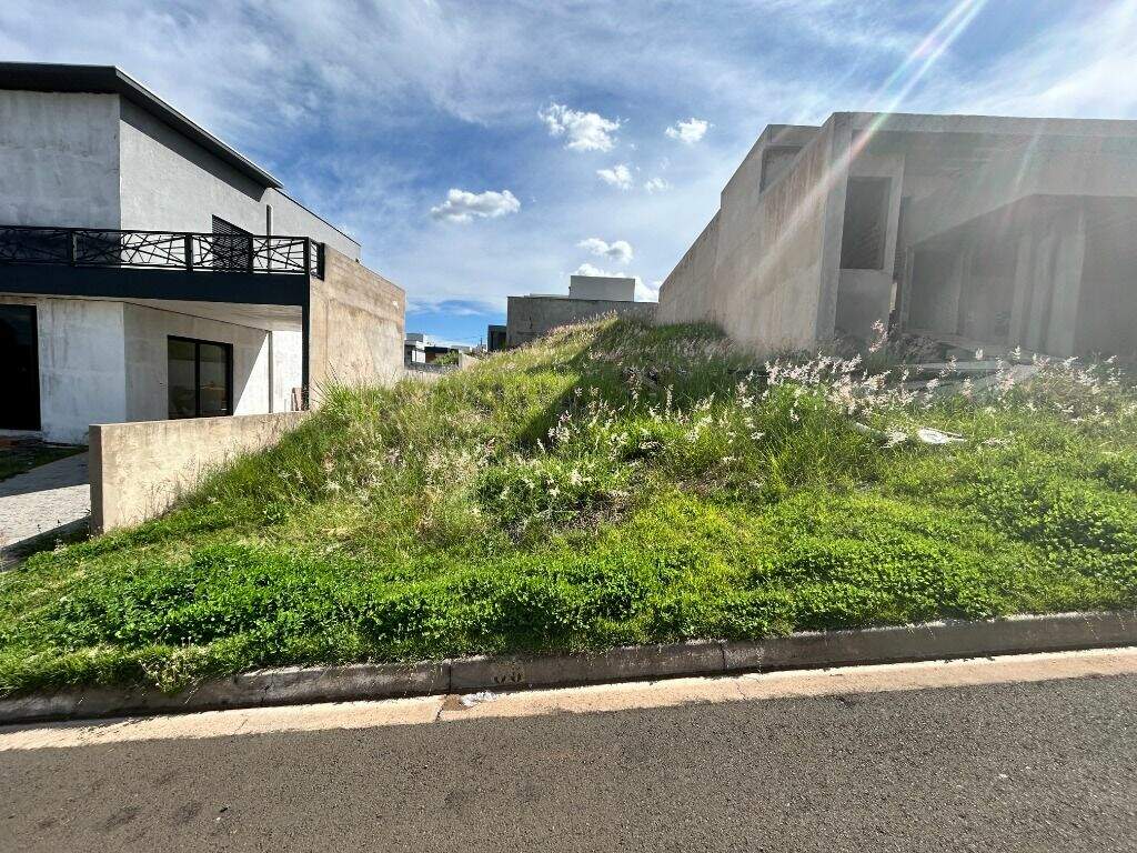 Terreno à venda no Ondinhas: 