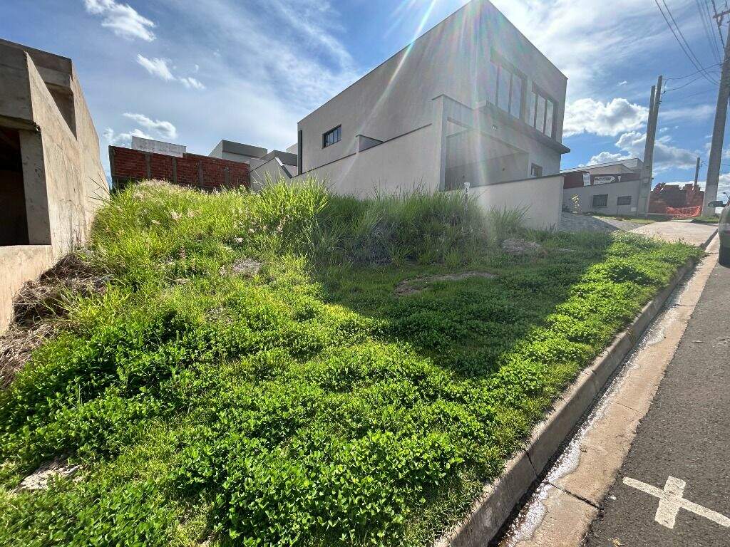 Terreno à venda no Ondinhas: 