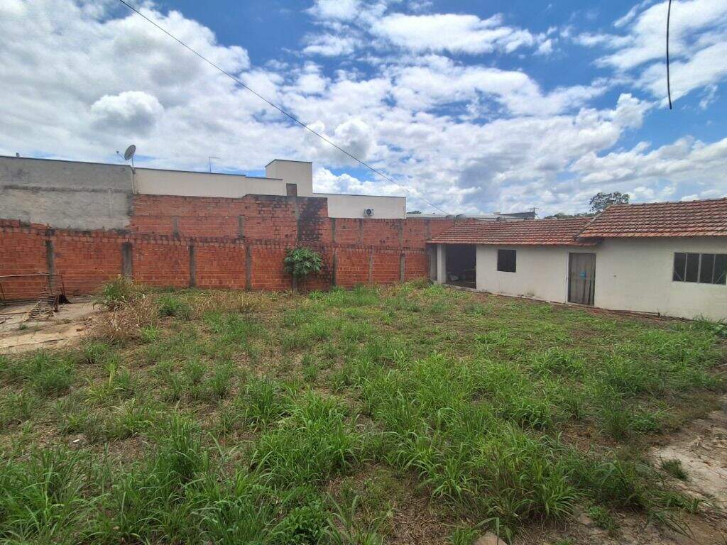 Barracão à venda no Jardim Sonia: 