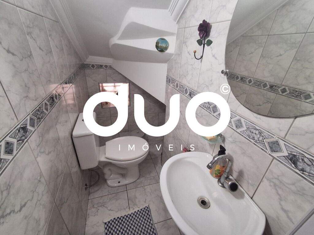 Casa à venda no Nhô Quim: 