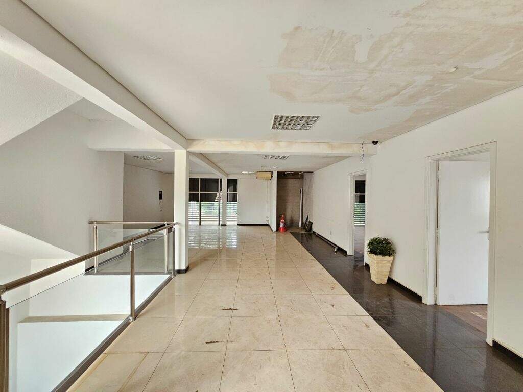 Salão para aluguel no Alemães: 