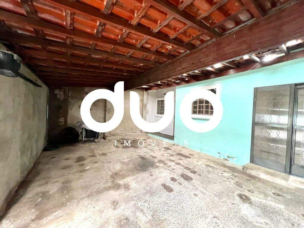 Casa à venda no Santa Terezinha: 