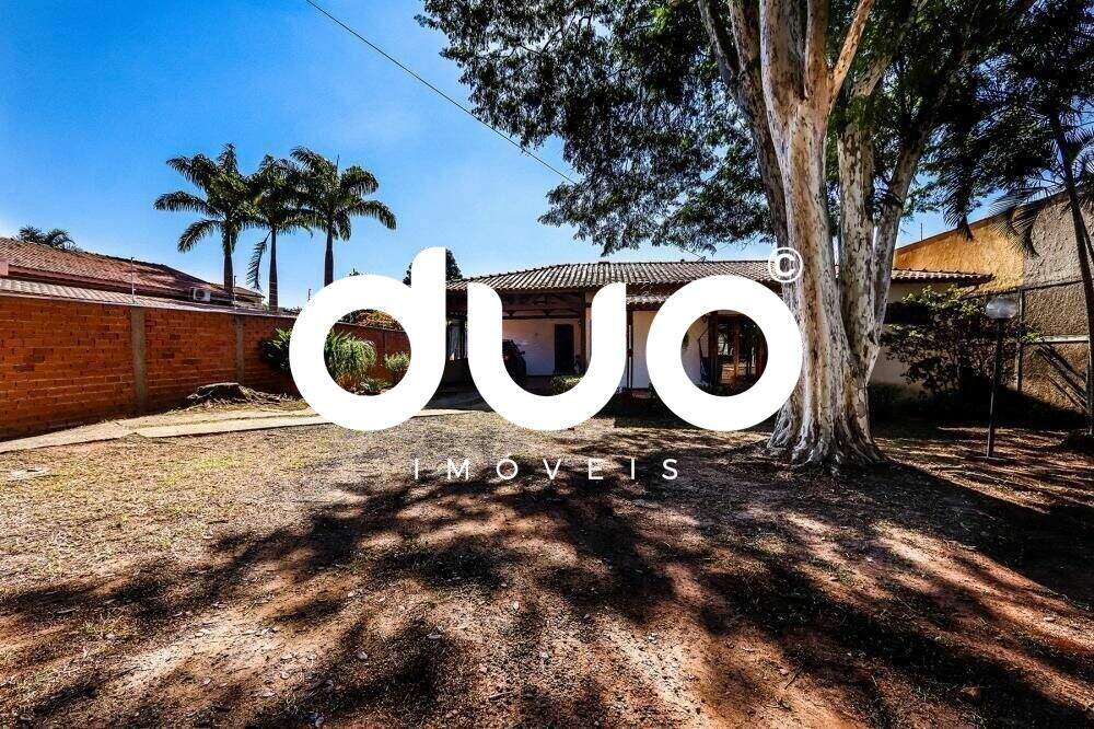 Casa à venda no Dois Córregos: 
