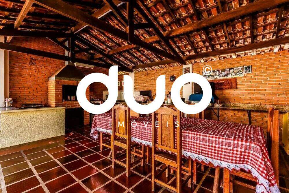 Casa à venda no Dois Córregos: 