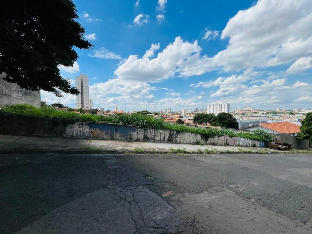 Terreno à venda no Paulicéia: 