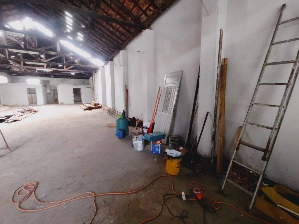 Barracão para aluguel no Alto: 