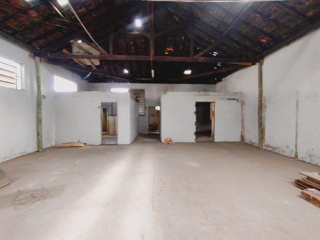 Barracão para aluguel no Alto: 