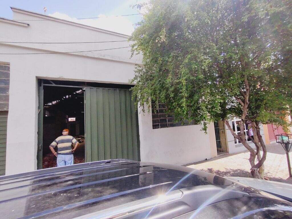 Barracão para aluguel no Alto: 