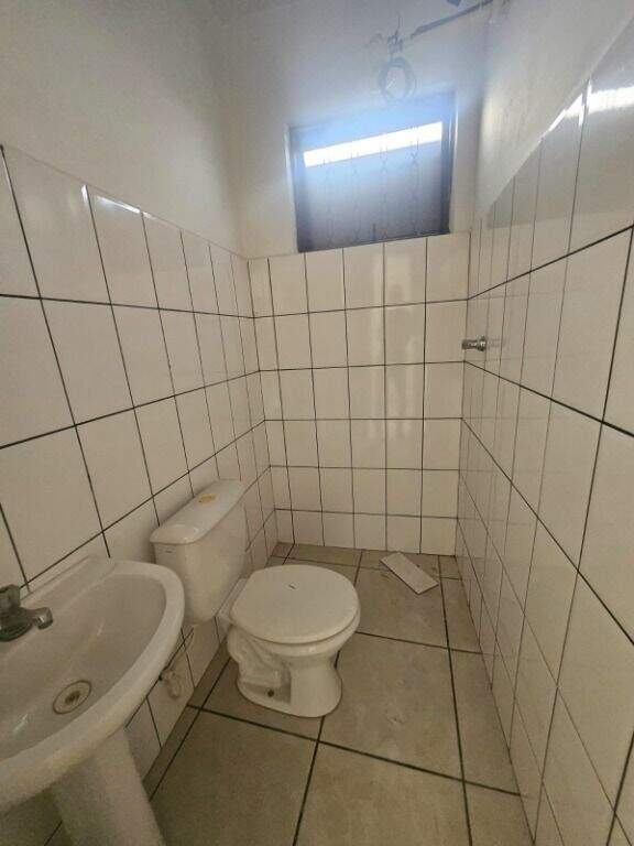 Salão para aluguel no Vila Rezende: 
